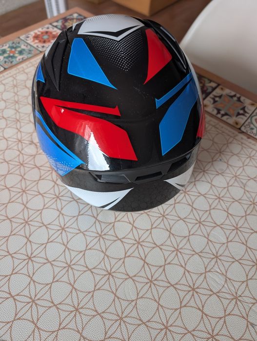 Capacete Givi Junior J04 EVO (usado pouquíssimas vezes)