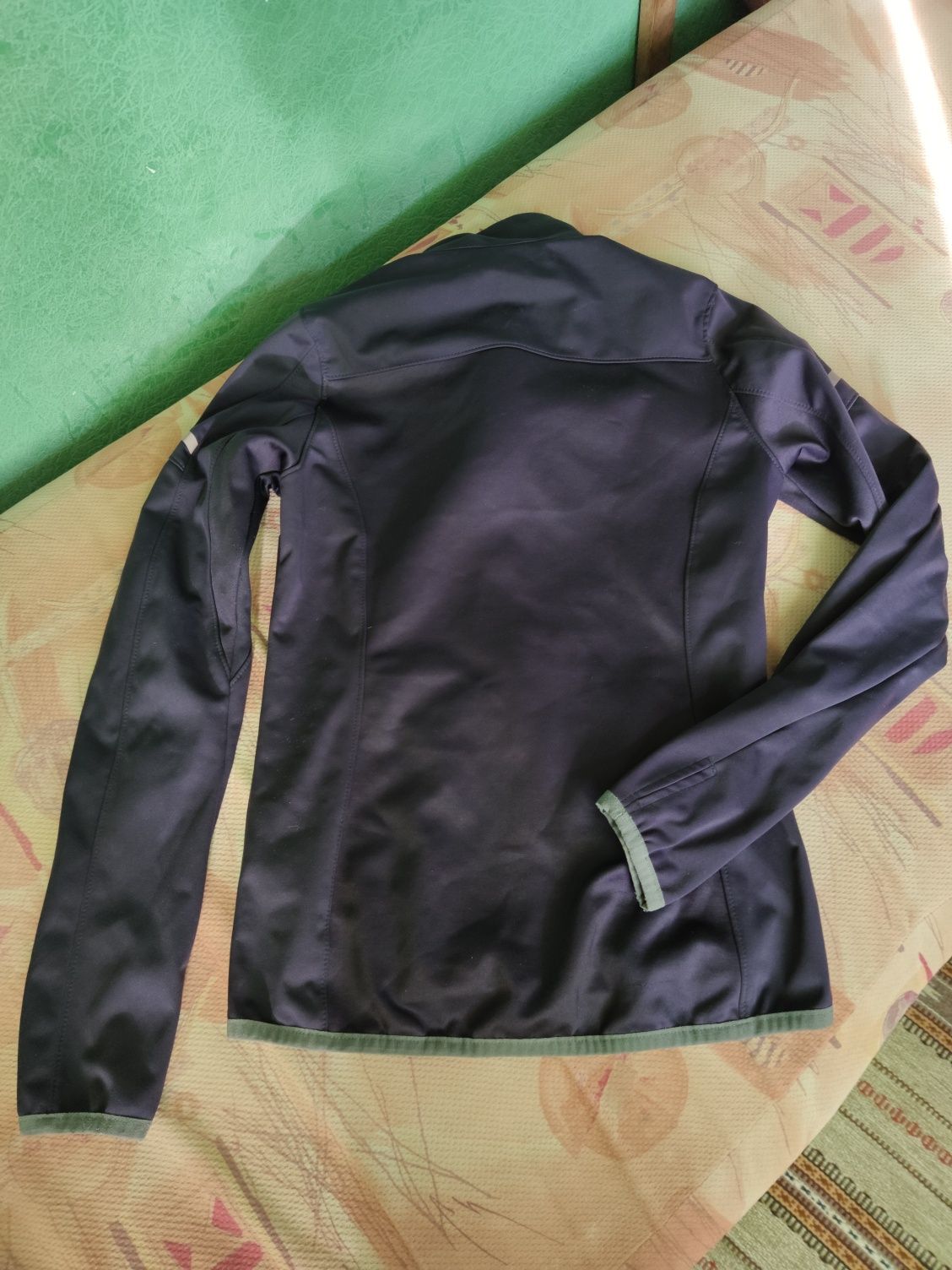 Жіноча трекінгова термокофта велокуртка softshell s m  36