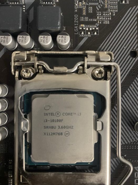 Комплект i3-10100F + плата Gigabyte H410M S2H, отличное состояние