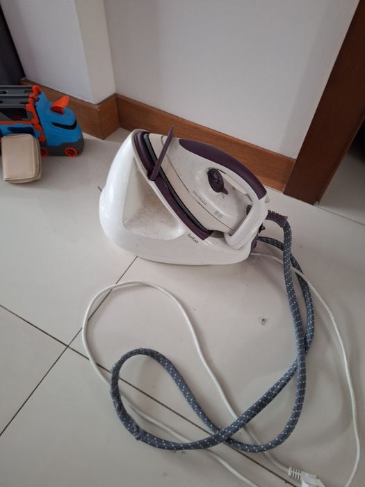 Stacja parowa żelazko tefal