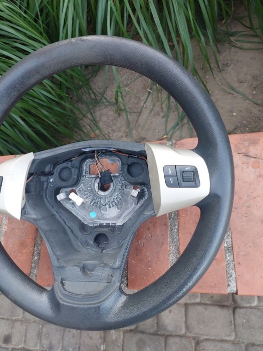 Kierownica Multifunkcyjna Opel Corsa D  131/5555/9