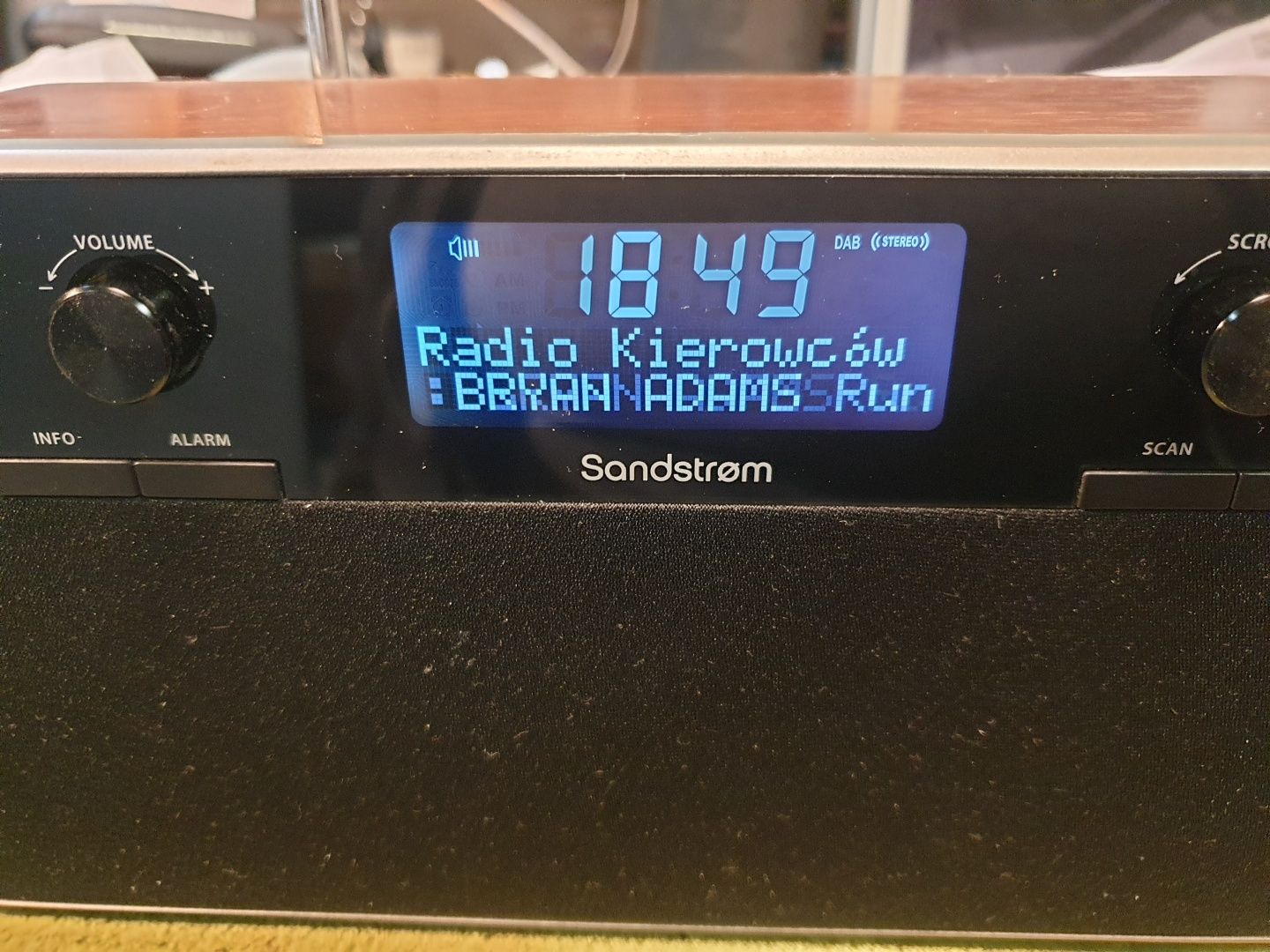 SANDSTRØM S4DABB13E radio tranzystorowe DAB+, FM, AUX.