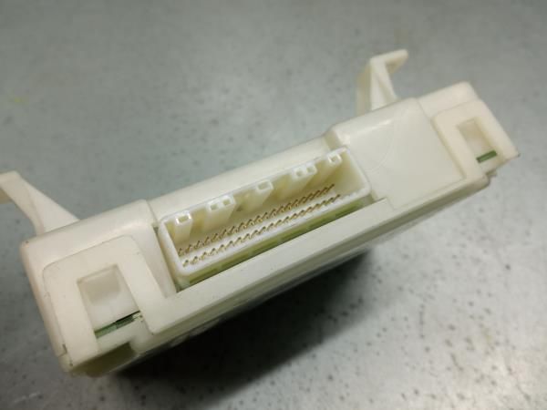 Módulo confort NISSAN Juke (F15)