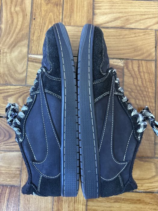 Jordan 1 low travis scott phantom