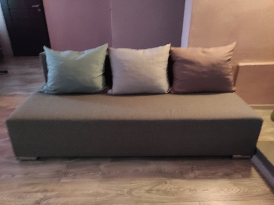 Okazja! Sofa z poj. na pościel i 3 poduszki