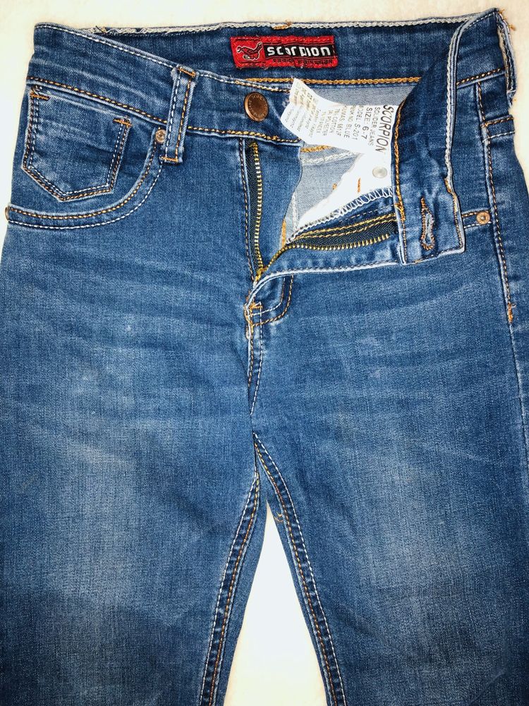 Spodnie jeans dla chłopca (R 134 cm)