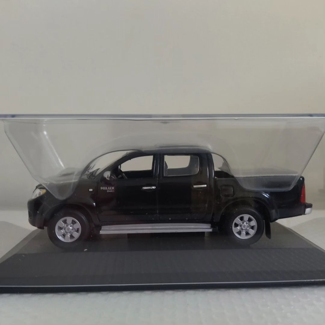 Miniatura Toyota Hilux 1/43 Nova