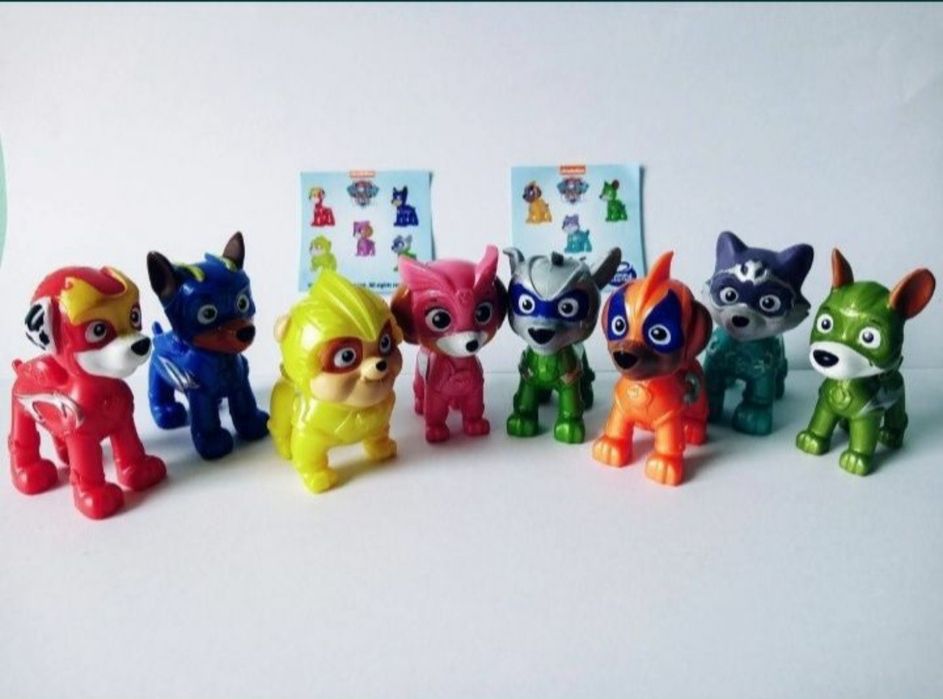 komplet, kosmopieski, psi patrol, figurki, everest, skye, trucker