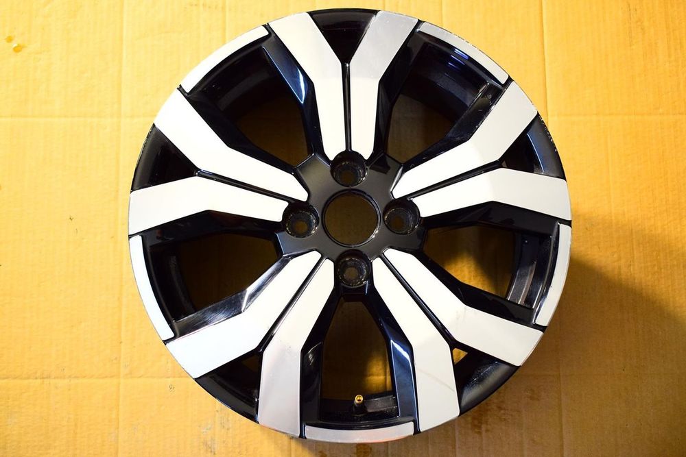 DACIA 16 Sandero II Logan Nowy Model Oryginał