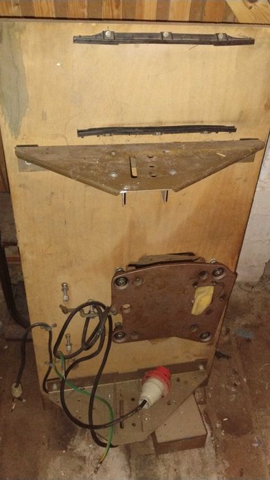 Stół od maszyny. Świetny do warsztatu!