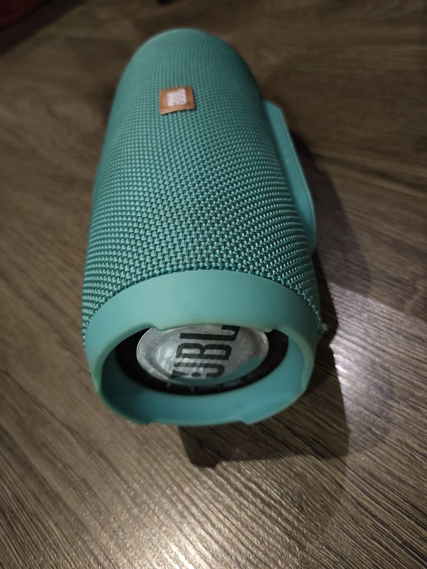 Колонка JBL charge 3