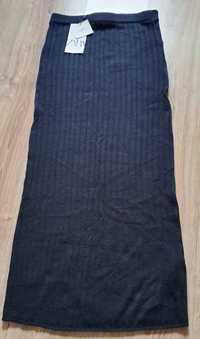 Granatowa długa ołówkowa spódnica by Zara.