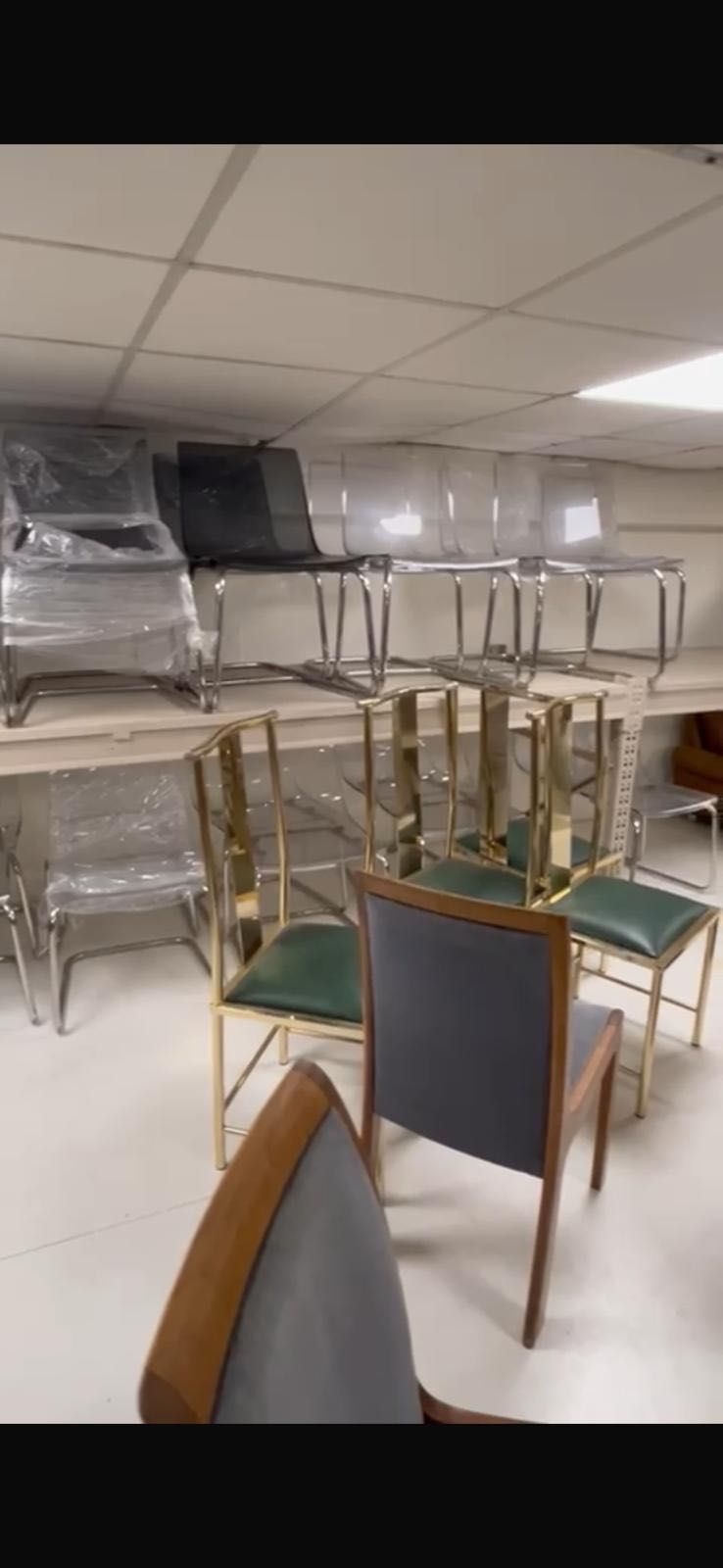 22 Cadeiras IKEA linha TOBIAS