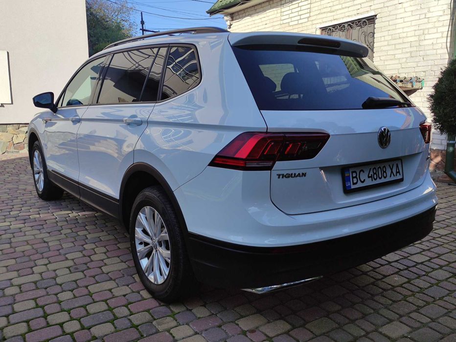 Volkswagen Tiguan,  2017