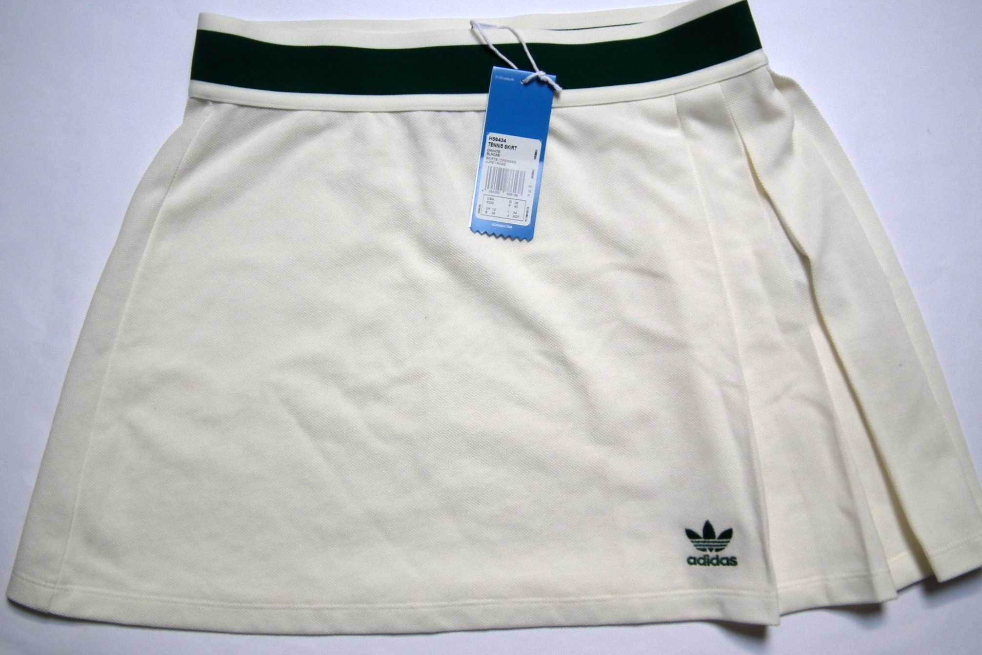 Saia de ténis Adidas Heritage H56434. Envio grátis.
