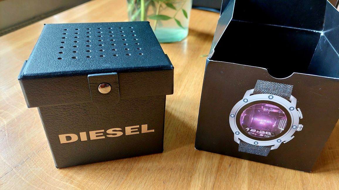 SMARTWATCH Diesel ON Axial 2015 DZT2015