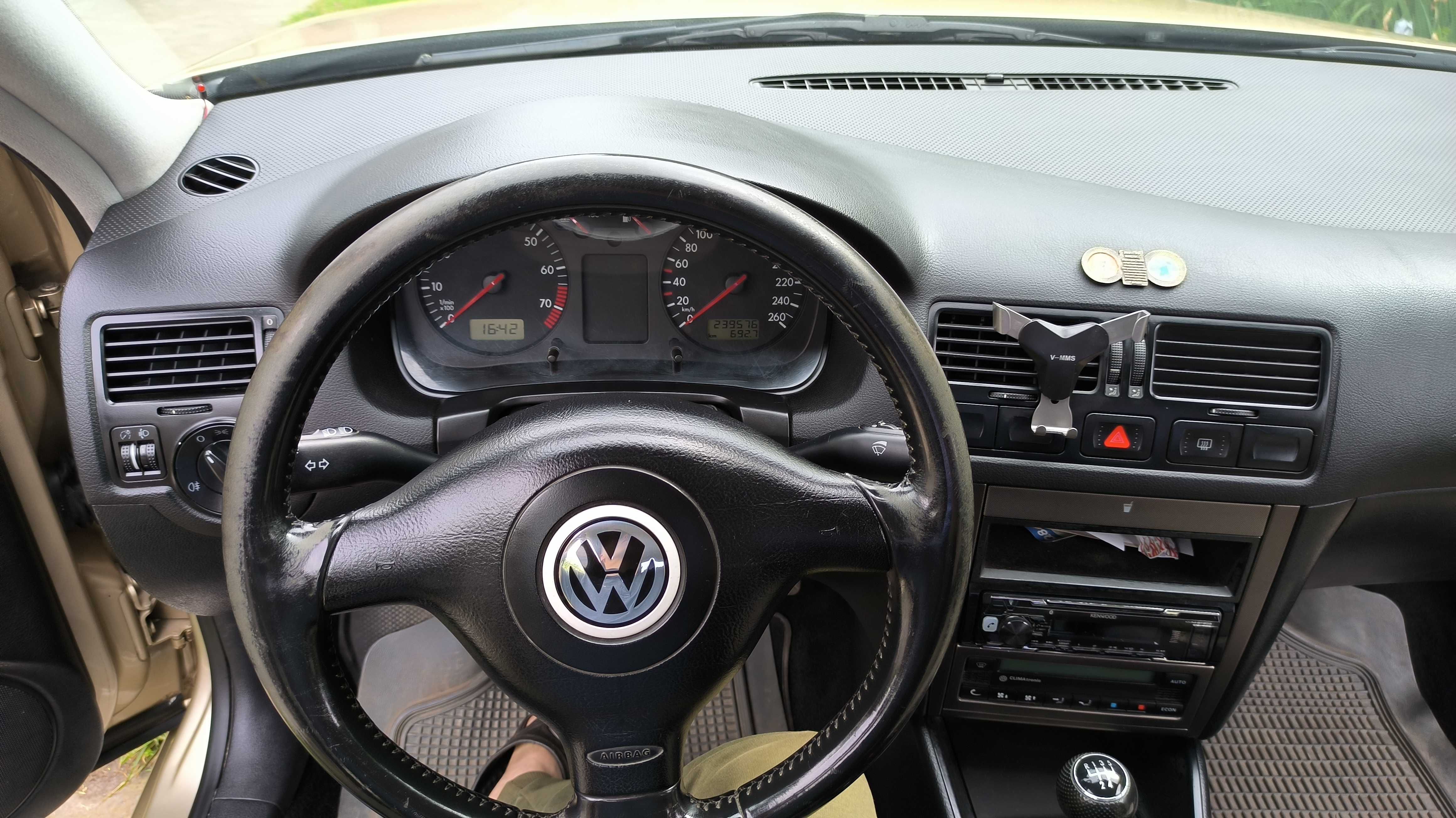 Volkswagen Bora 2001