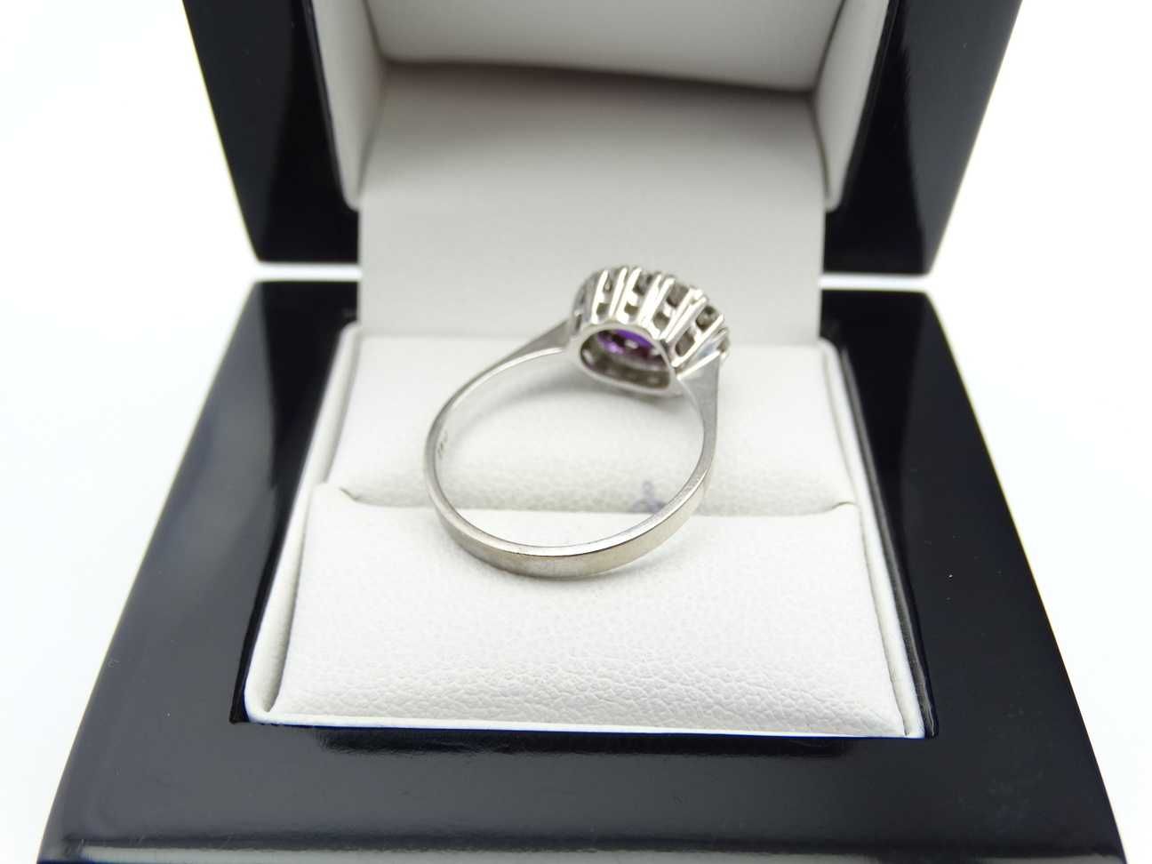 Złoty Pierścionek 3,97g P750 R17 Ametyst 1,5ct Brylanty 0,42ct Białe Z