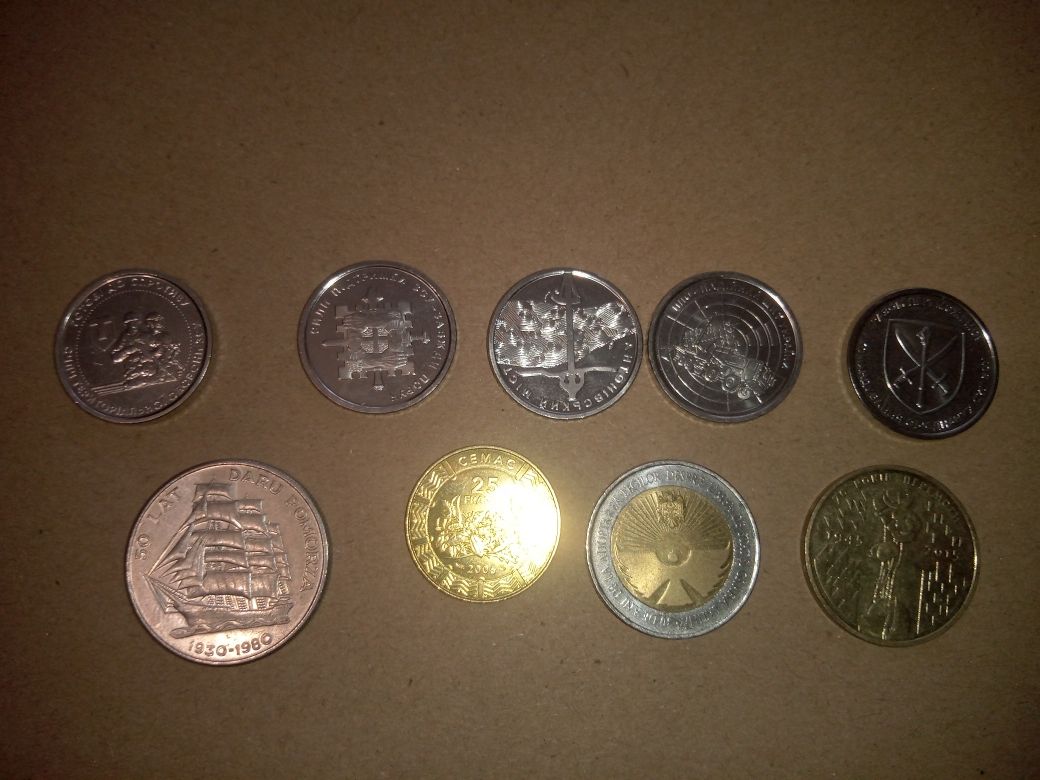 Монета з ролів Україна, Молдова, Африка