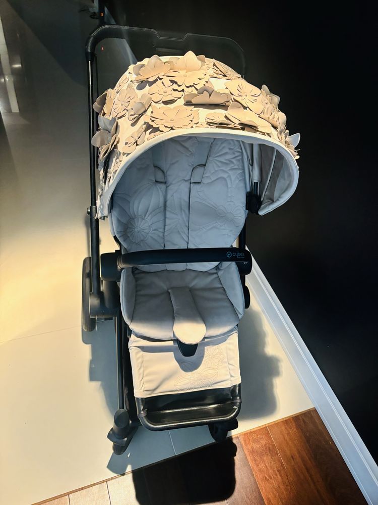 Wózek CYBEX E PRIAM 4.0  beżowe kwiat