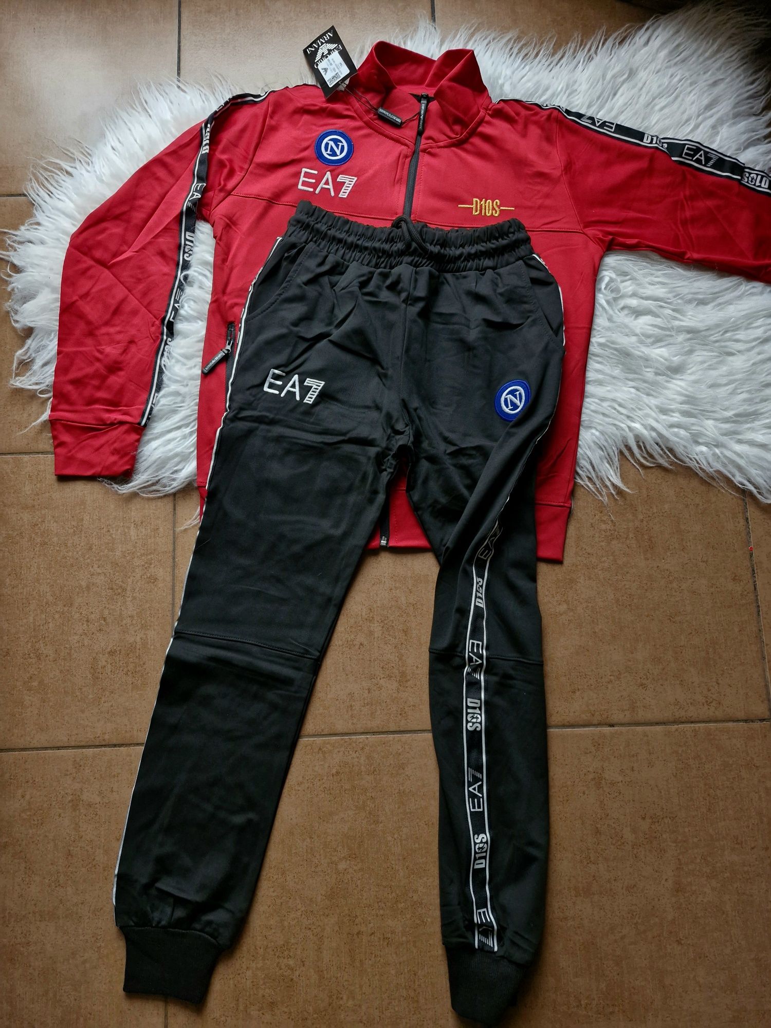 Nowy dres dziecicy czarno czerwony bawełna 164 prezent
