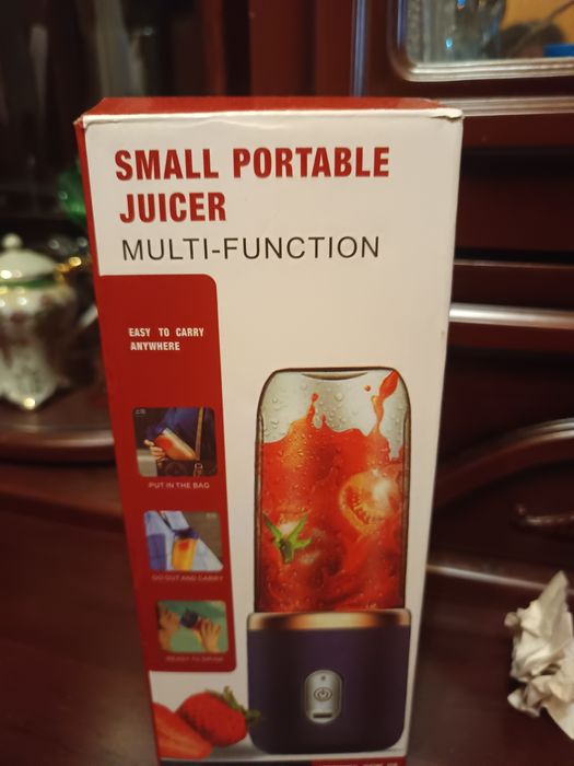 Многофункциональная соковыжималка блендер