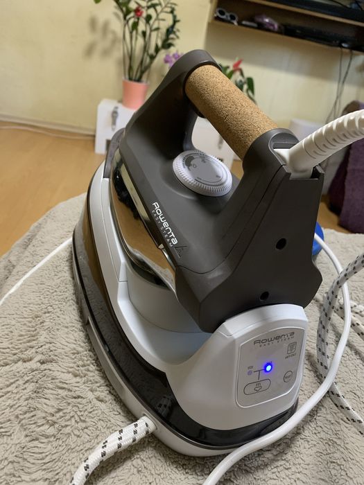 Парогенератор Rowenta Easy Steam Ровента праска  парова станція