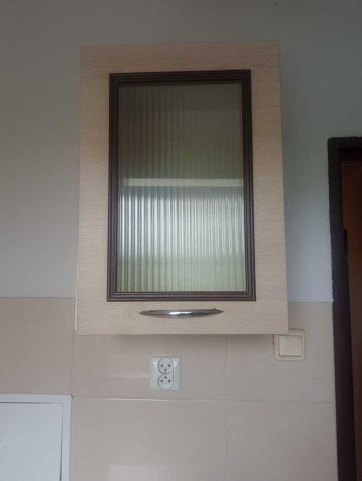 Sprzedam szafkę ścienną