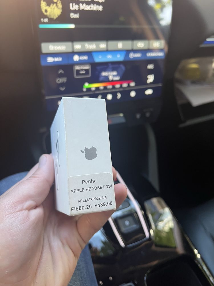 Наушники Apple AirPods 4 with Active Noise Cancellation (MXP93) (2024)