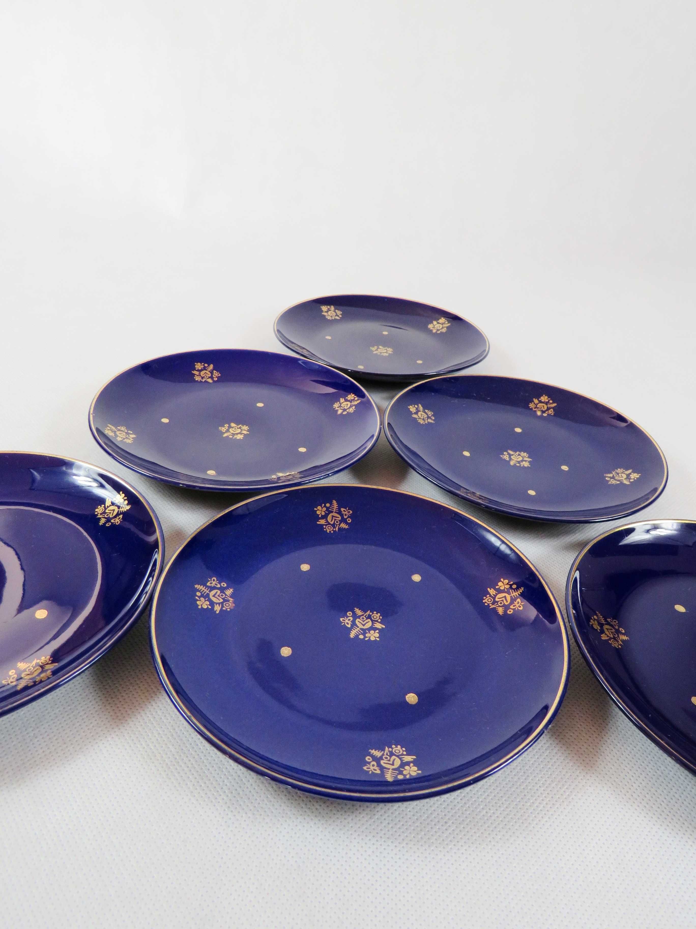 Talerze deserowe Pruszków PRL kobaltowe talerzyki pozłacane Porcelana