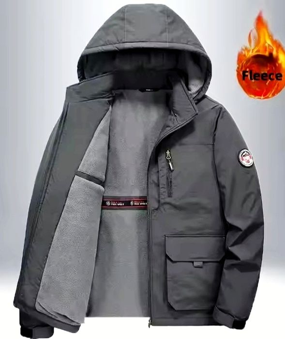 Куртка теплая на флисе.