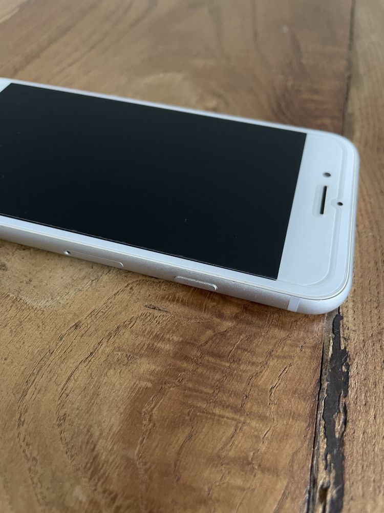 Iphone 8 . Apple