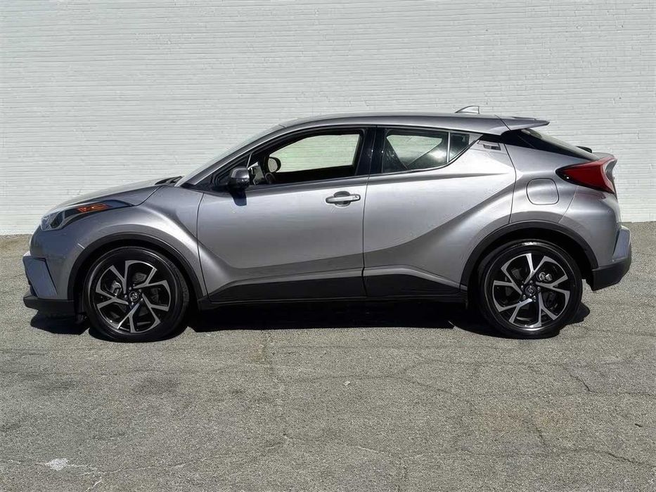 Toyota C-HR Limited      2019