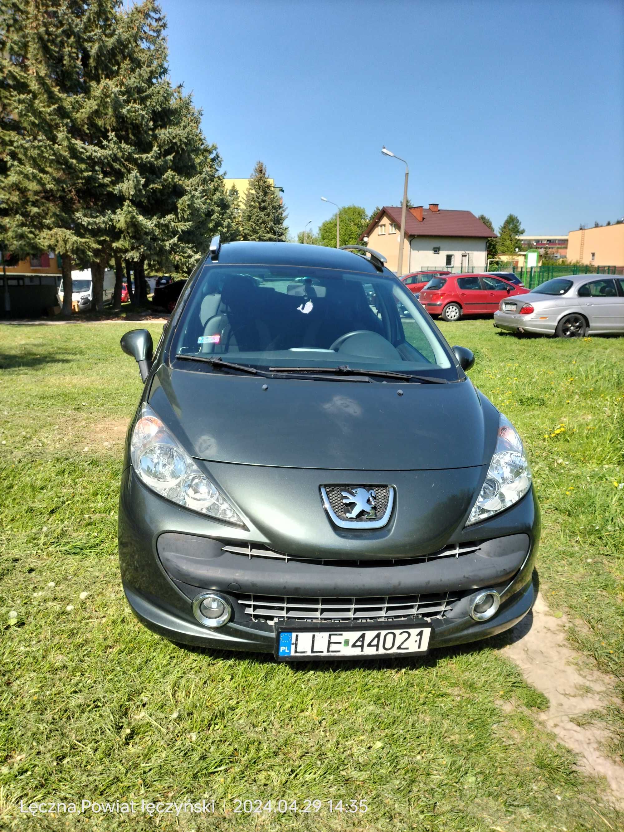 Peugeot 207 SW panorama