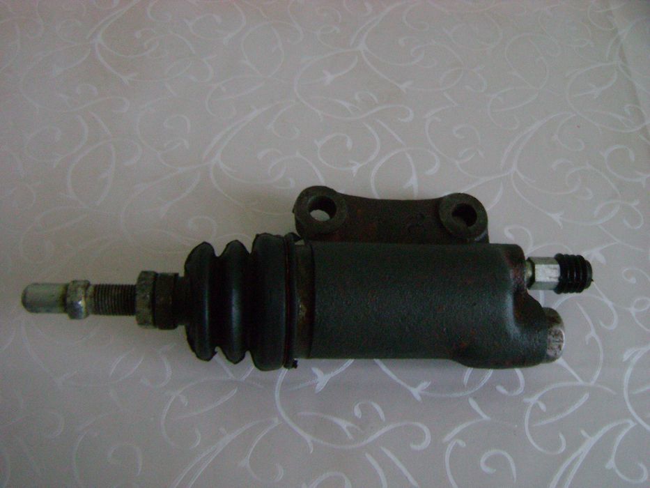 Циліндр зчеплення (сцепления) робочий ГАЗ-24 Волга