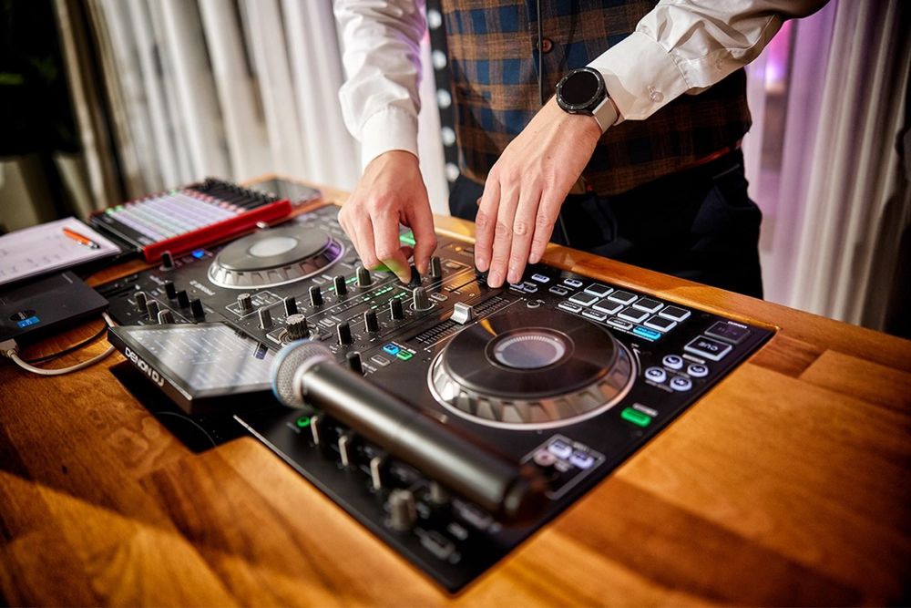 Denon DJ Prime 2 + case