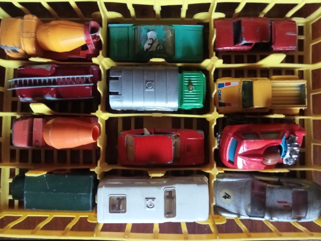Auto Matchbox Siku Majorette Corgi Dinky toy Resoraki lata 1960-80 XXw