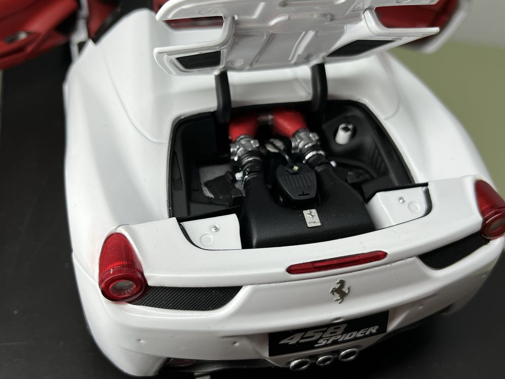 Ferrari 458 Speciale Hot Wheels Elite 1:18