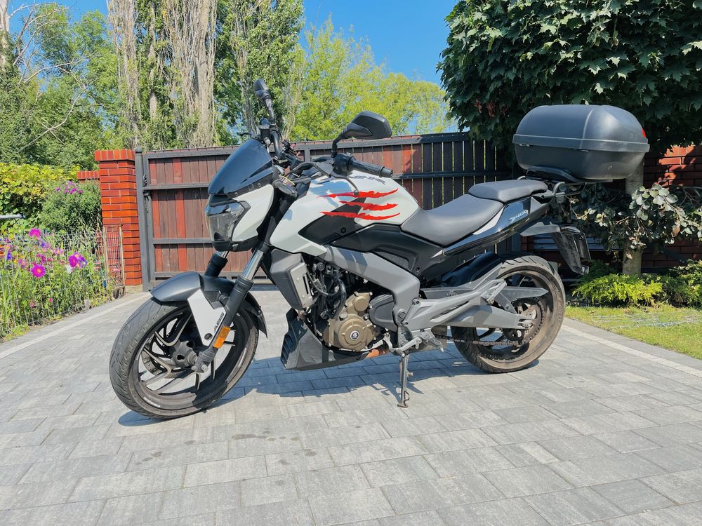Bajaj Dominar 400