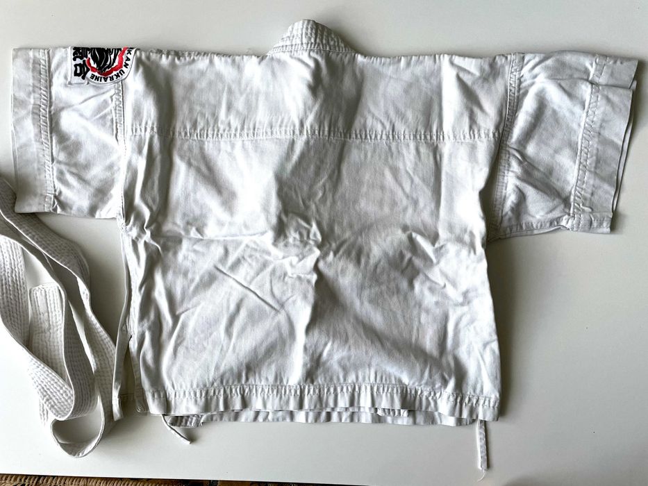 Форма для занять айкідо — зручна, міцна, класичний крій