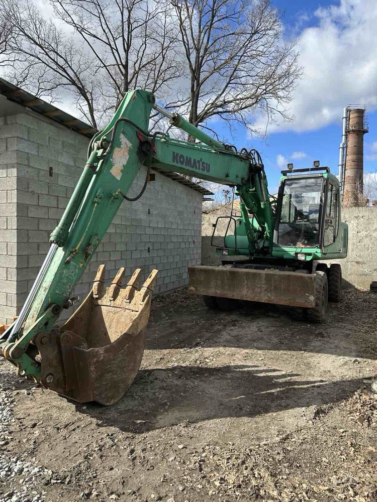 продаж komatsu 130
