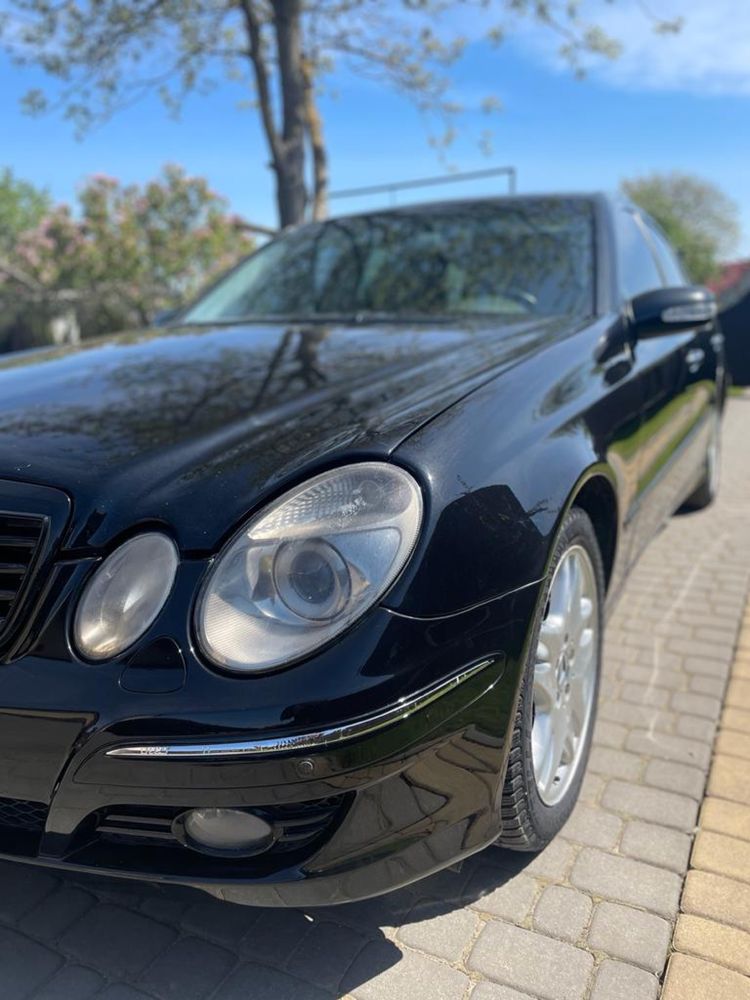 Продам авто Mercedes E400 4.0d 2004