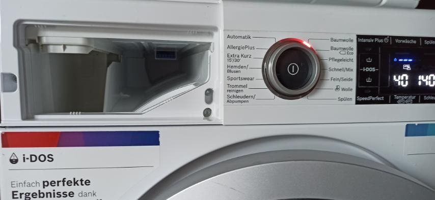 Пральна машинка Bosch wav28k40