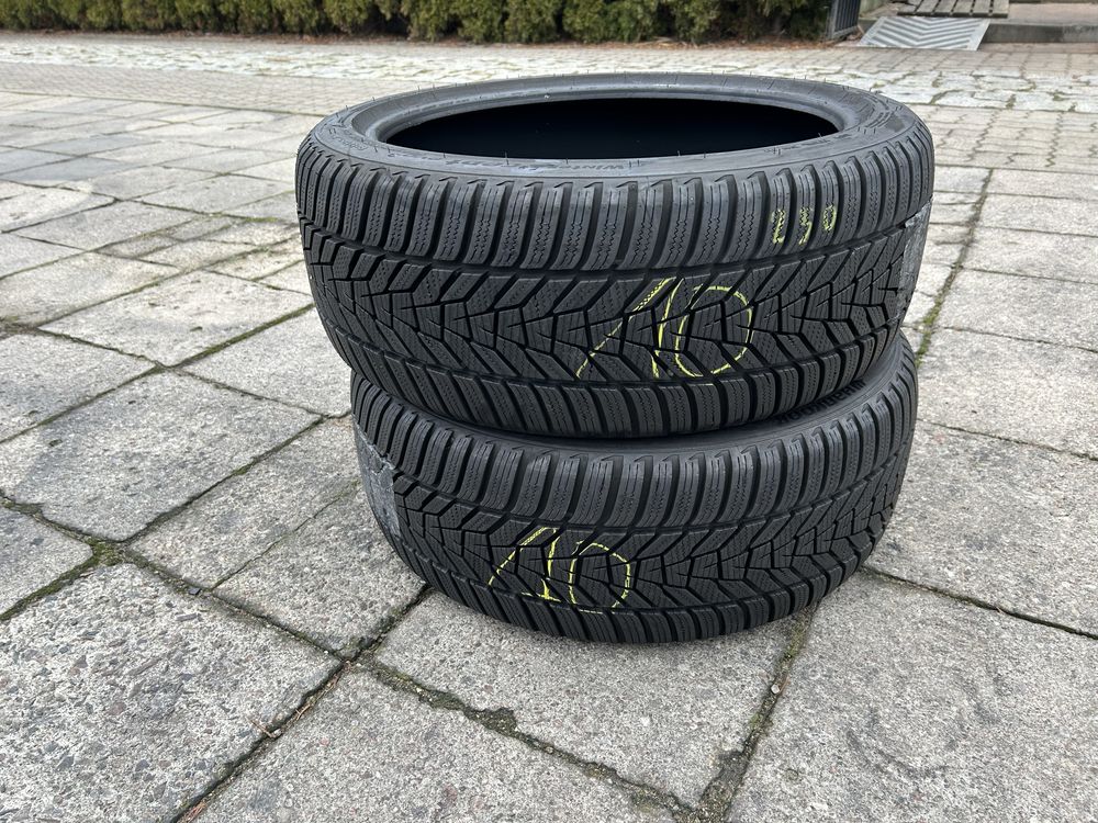 10. Opony Zimowe HANKOOK 225/40/18 jak NOWE