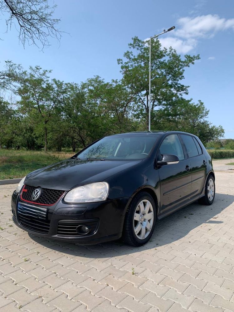 Продам GOLF V 2.0 td