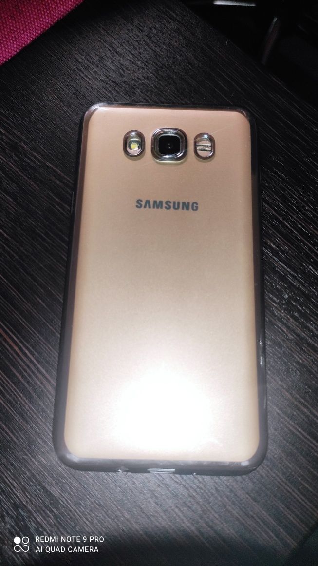 Samsung J7  2015