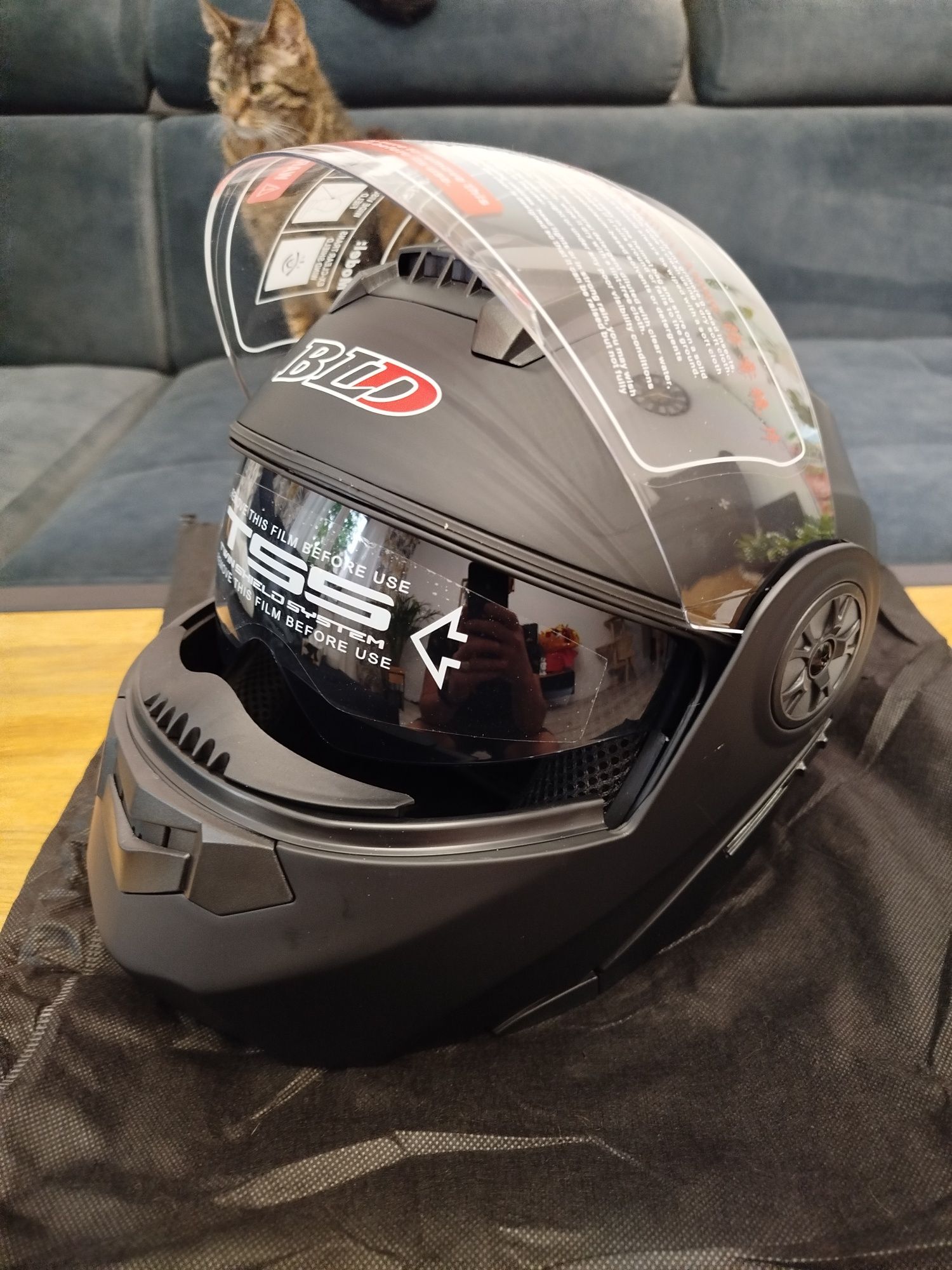 Kask motocyklowy BLD