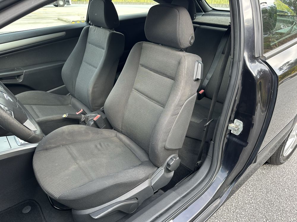 Opel Astra GTC 1.4 GPL Automático