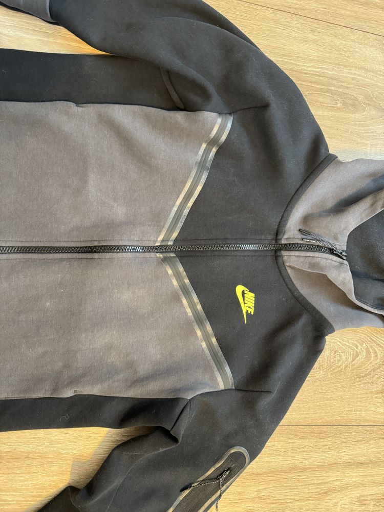 Nike tech fleece