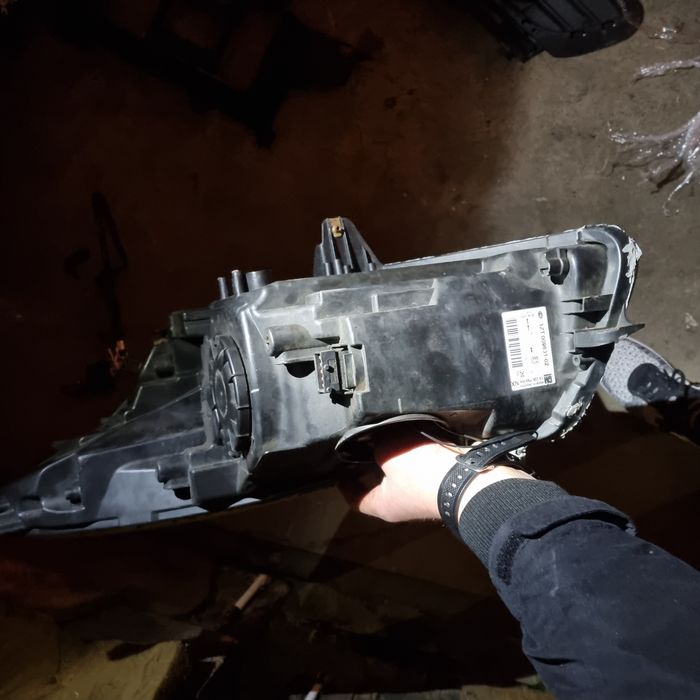 Opel insygnia A lampa bi-xenon led przednia prawa